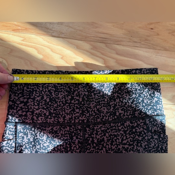 Athleta Salutation Stash Pocket Gravel Tights Black and Blush Women’s size S - Picture 8 of 9